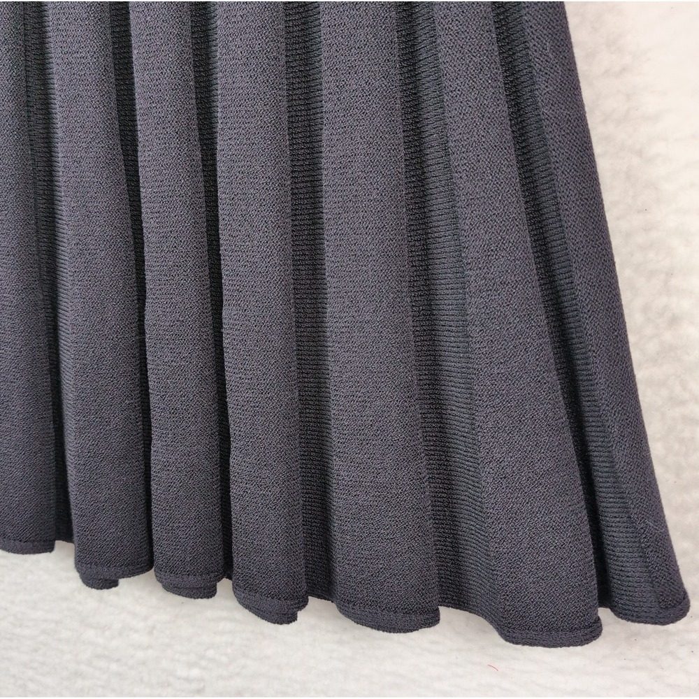 NWT St. John Basics Collection Pleated Skirt Sz 2 Black Wool Blend Pull On Midi - Picture 2 of 7